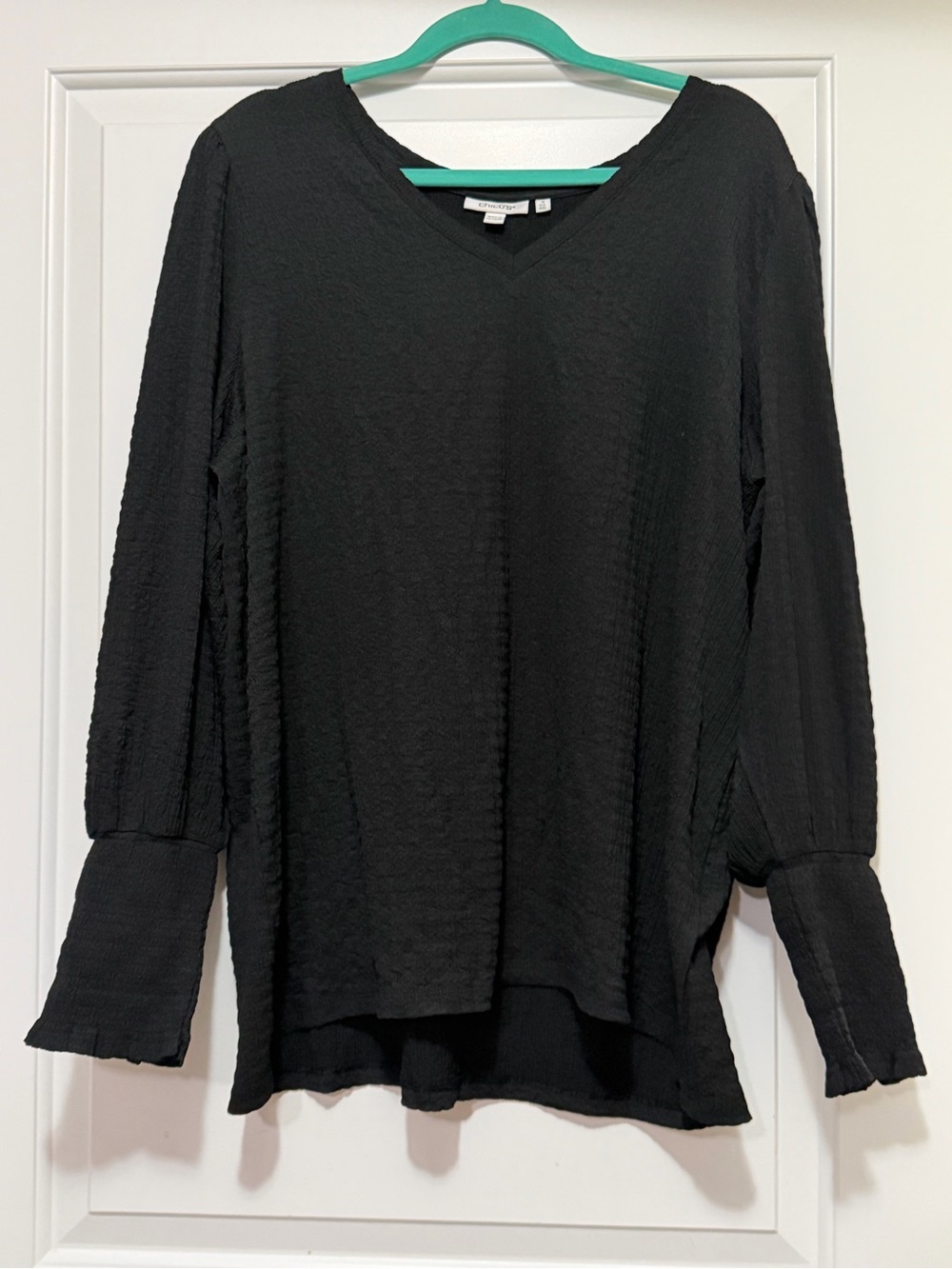 Chicos Black Textured V-Neck Long-Sleeve Top